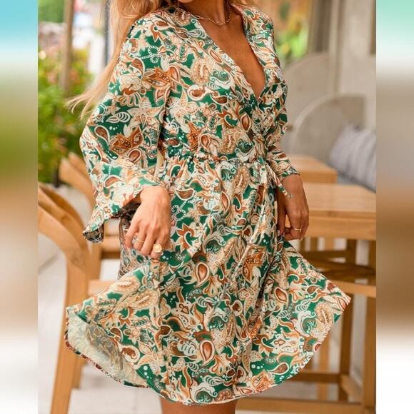 Cupshe Size XL Delightful Paisley Print Mini Dress Swim Coverup - Picture 1 of 13